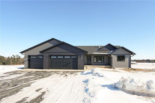 9543 County Highway Q, Chippewa Falls, WI, 54729-6262 | Card Image