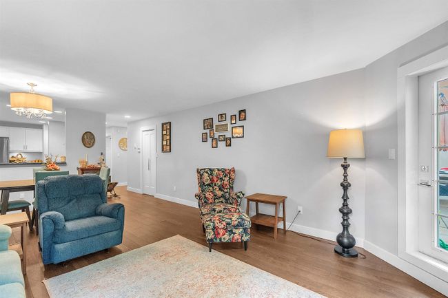 408 - 1500 Ostler Court, Condo with 2 bedrooms, 2 bathrooms and 2 parking in North Vancouver BC | Image 4