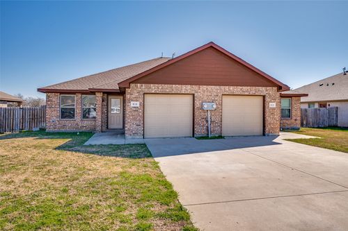612 N 6th St, Gunter, TX, 75058-2154 | Card Image