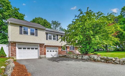 21 Hancock St, Bedford, MA, 01730-1613 | Card Image