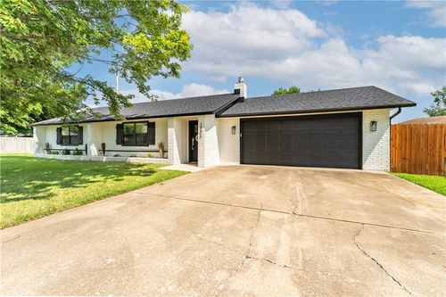 1906 Se Taylor St, Bentonville, AR, 72712-6862 | Card Image