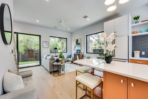 c-107 W Johanna Street, Austin, TX, 78704 | Card Image