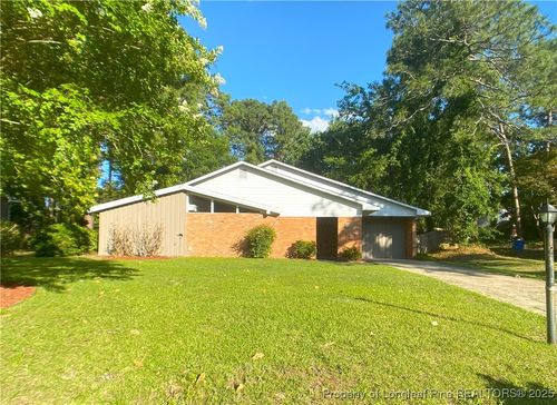 2621 Elmhurst Dr, Fayetteville, NC, 28304-5336 | Card Image