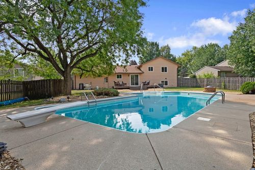3819 Lodestone Ln, Eagan, MN, 55122-1657 | Card Image