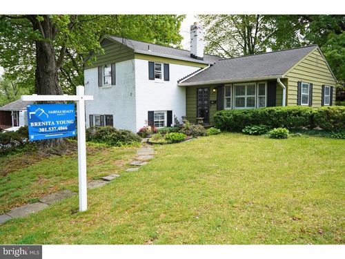 8301 Legation Rd, NEW CARROLLTON, MD, 20784-2936 | Card Image