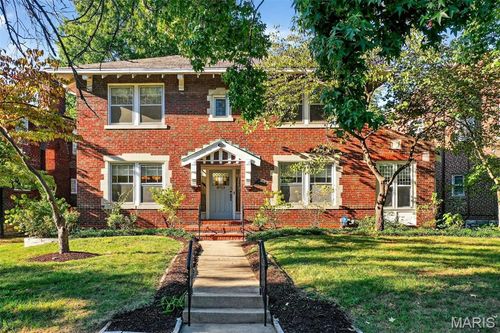 6239 Alamo Ave, Saint Louis, MO, 63105-3203 | Card Image