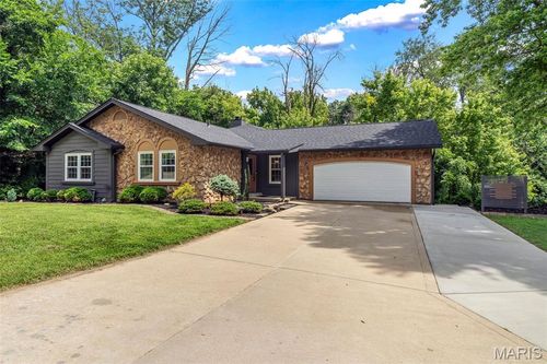 714 Peachtree Trl, Collinsville, IL, 62234-5234 | Card Image