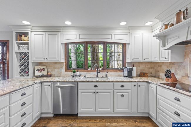 465 Mckinley St Se, House other with 5 bedrooms, 3 bathrooms and null parking in Salem OR | Image 14