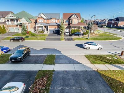 2 Lourakis St, House other with 4 bedrooms, 15 bathrooms and 4 parking in Richmond Hill ON | Image 3