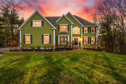 20 Thayer Rd, Mendon, MA, 01756-1109 | Card Image