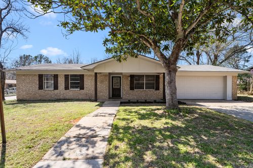 685 Sides Cir, Canton, TX, 75103-3203 | Card Image