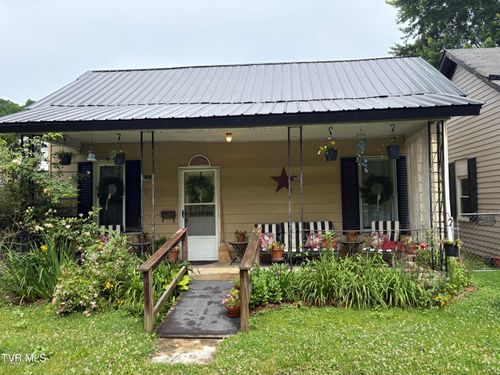 127 Keystone St, Appalachia, VA, 24216-1820 | Card Image