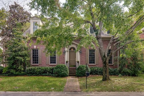 132 Wentworth Ave, Nashville, TN, 37215-2231 | Card Image