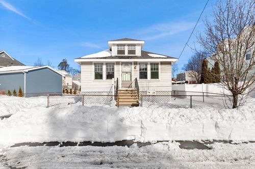 20 Huntley Street, Malden, MA, 02148 | Card Image