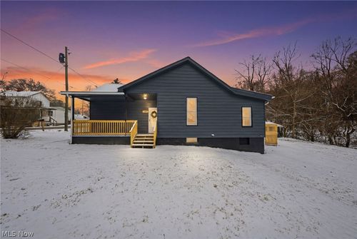 2089 Chewelah Ave, Zanesville, OH, 43701-8546 | Card Image