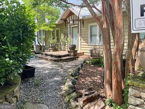 566 Rankin St Ne, Atlanta, GA, 30308-2812 | Card Image