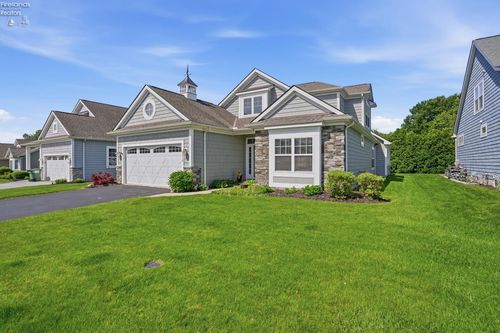 2110 S Bailiwick Ln, Marblehead, OH, 43440-2175 | Card Image