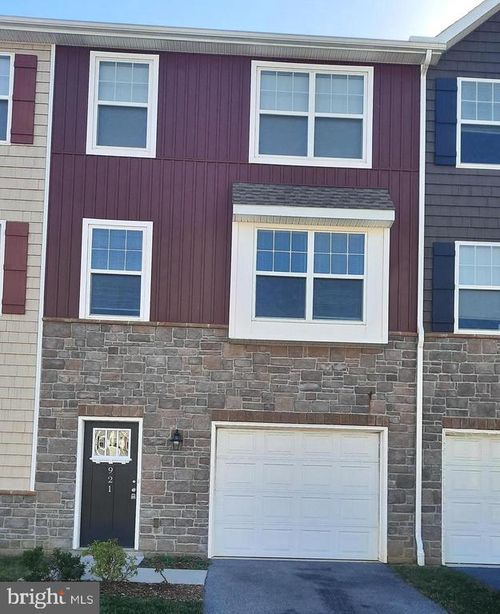 921 Admirals Quay Dr, MECHANICSBURG, PA, 17050-2860 | Card Image