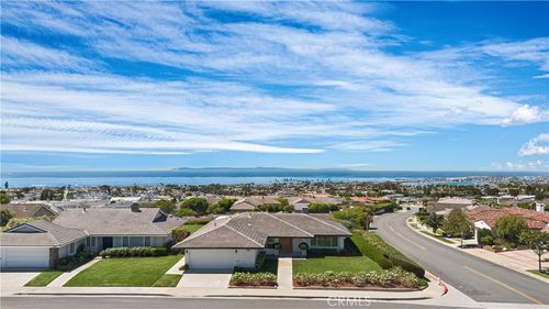 3501 Sausalito Dr, Corona del Mar, CA, 92625-1640 | Card Image