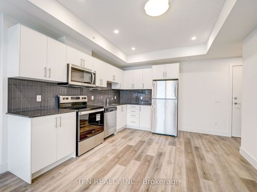 307-107 Roger St, Waterloo, ON, N2J0G3 | Card Image