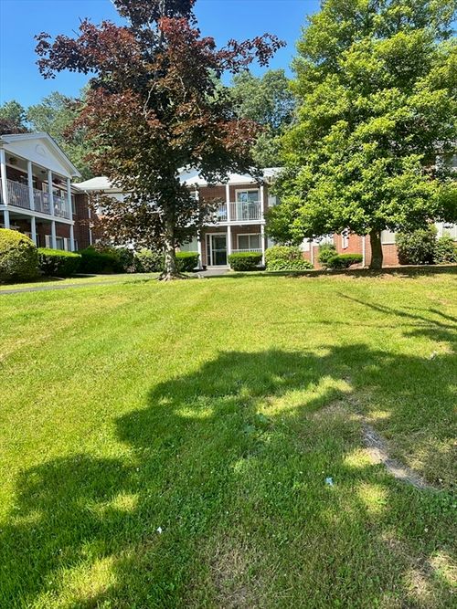 apt-4-6 Bayberry Dr, Sharon, MA, 02067-1319 | Card Image
