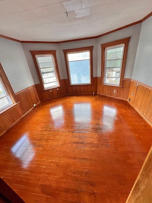 2-62 Spruce St, Fitchburg, MA, 01420-5550 | Card Image