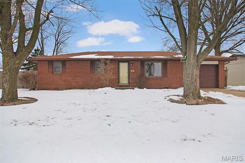 401 Georgia St, Bethalto, IL, 62010-1622 | Card Image