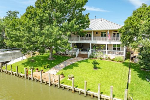 19 Harbor Ln, Kemah, TX, 77565-2649 | Card Image