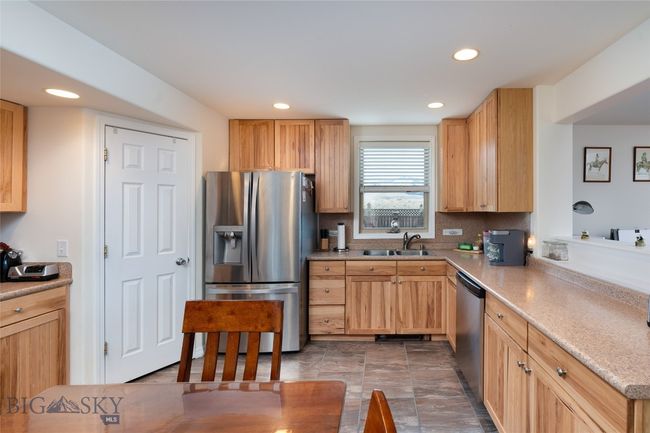 682 E River Rd, House other with 6 bedrooms, 4 bathrooms and null parking in Pray MT | Image 18