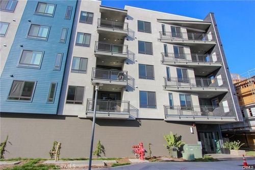 1402 Nolita, Irvine, CA, 92612-6582 | Card Image