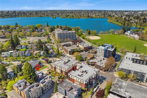 6546 C Latona Ave Ne, Seattle, WA, 98115 | Card Image