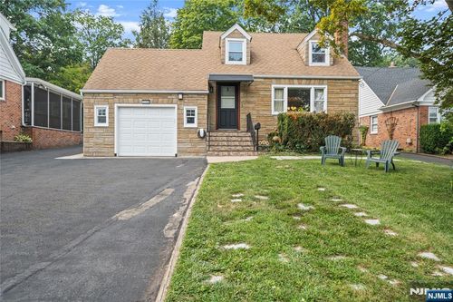 338 Mount Prospect Ave, Clifton, NJ, 07012-1014 | Card Image