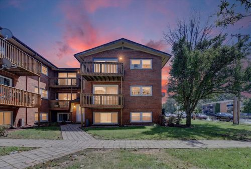 3f-10751 Harlem Ave, Worth, IL, 60482-1175 | Card Image