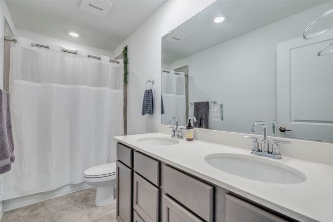572 Pepperbark Loop, House other with 4 bedrooms, 3 bathrooms and 4 parking in Buda TX | Image 18