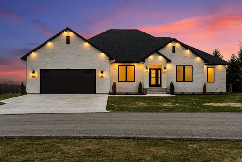 4199 Wolverine Dr, Williamsburg, MI, 49690-9281 | Card Image