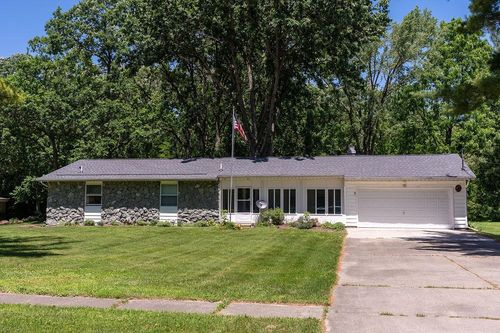 3931 Jim Dr, Bridgeport, MI, 48722-9543 | Card Image