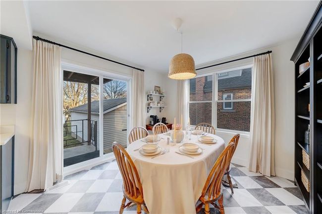 129 Kimberly Dr, House other with 3 bedrooms, 3 bathrooms and 5 parking in Hamilton ON | Image 7