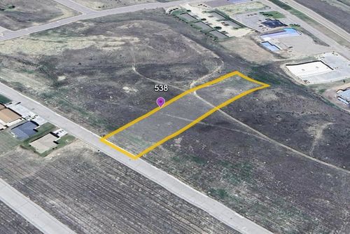 538 Emigrant Dr, Glenrock, WY, 82637-5131 | Card Image