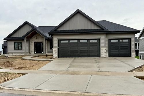 4098 Hanover Drive Drive, DEFOREST, WI, 53532 | Card Image