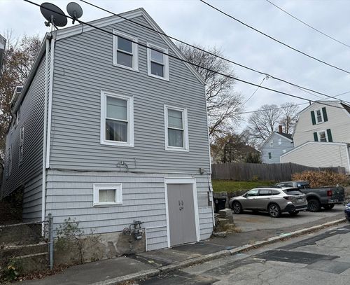 12 Varney St, Salem, MA, 01970-1932 | Card Image