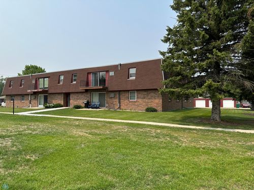 apt-7-131 8th Ave Se, Mayville, ND, 58257-1611 | Card Image