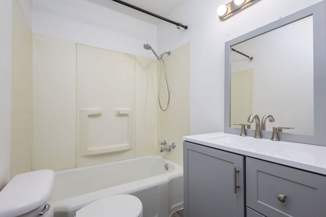 34 E Milton Ave, House other with 2 bedrooms, 1 bathrooms and null parking in Hazel Park MI | Image 19
