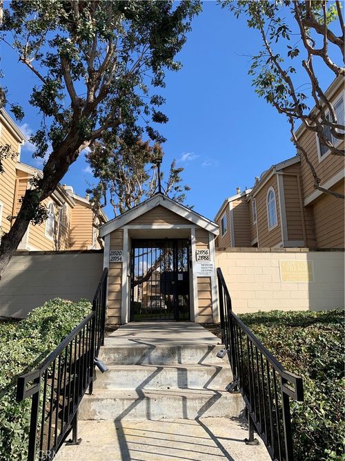 21968 Belshire Ave, Hawaiian Gardens, CA, 90716-2313 | Card Image