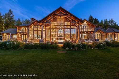 520 S Indian Springs Dr, Jackson, WY, 83001-8518 | Card Image