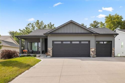 234 Crossroads Ct, Polk City, IA, 50226-1501 | Card Image