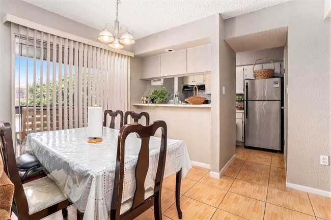 424 - 1500 Bay Area Blvd, House attached with 2 bedrooms, 2 bathrooms and null parking in Houston TX | Image 4