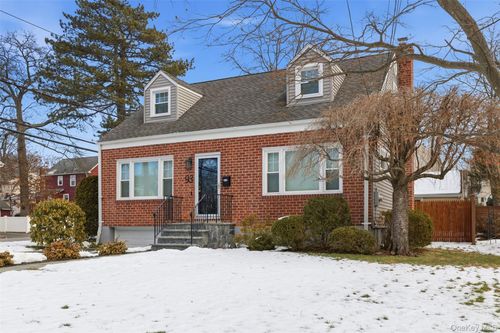 93 Smith Ave, White Plains, NY, 10605-3119 | Card Image