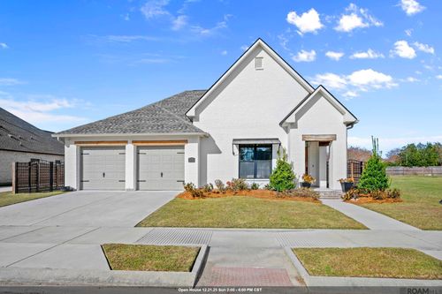 17759 Empress Dr, Greenwell Springs, LA, 70739-4024 | Card Image