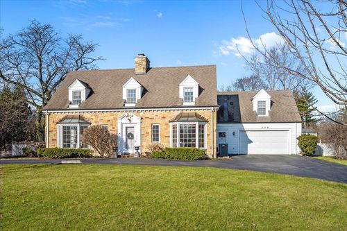 220 Sunset Ridge Rd, Northfield, IL, 60093-2714 | Card Image