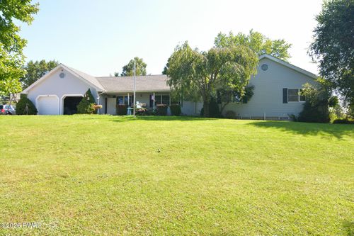 117 Alfred Dr, Greentown, PA, 18426-9692 | Card Image